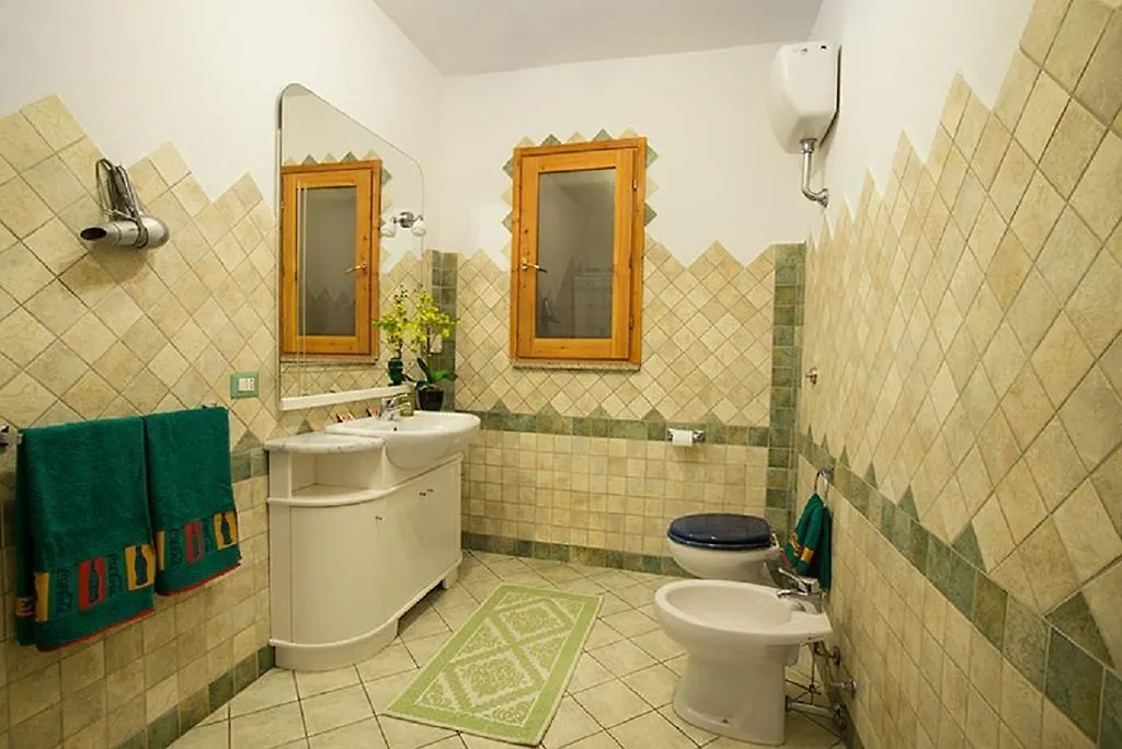 B&B Mongiardino La Maddalena  La Maddalena (Sassari)