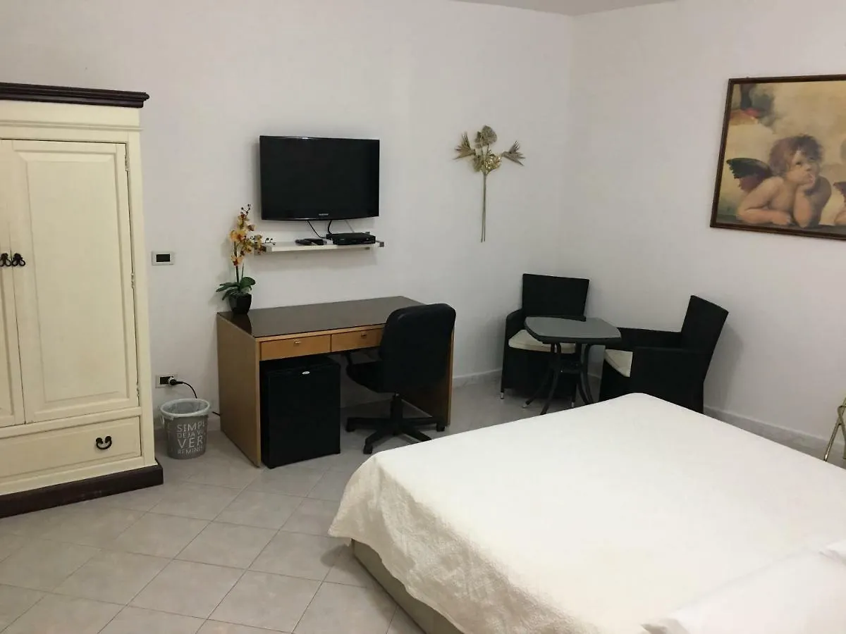 لا ماداّلينا B&B Mongiardino إيطاليا
