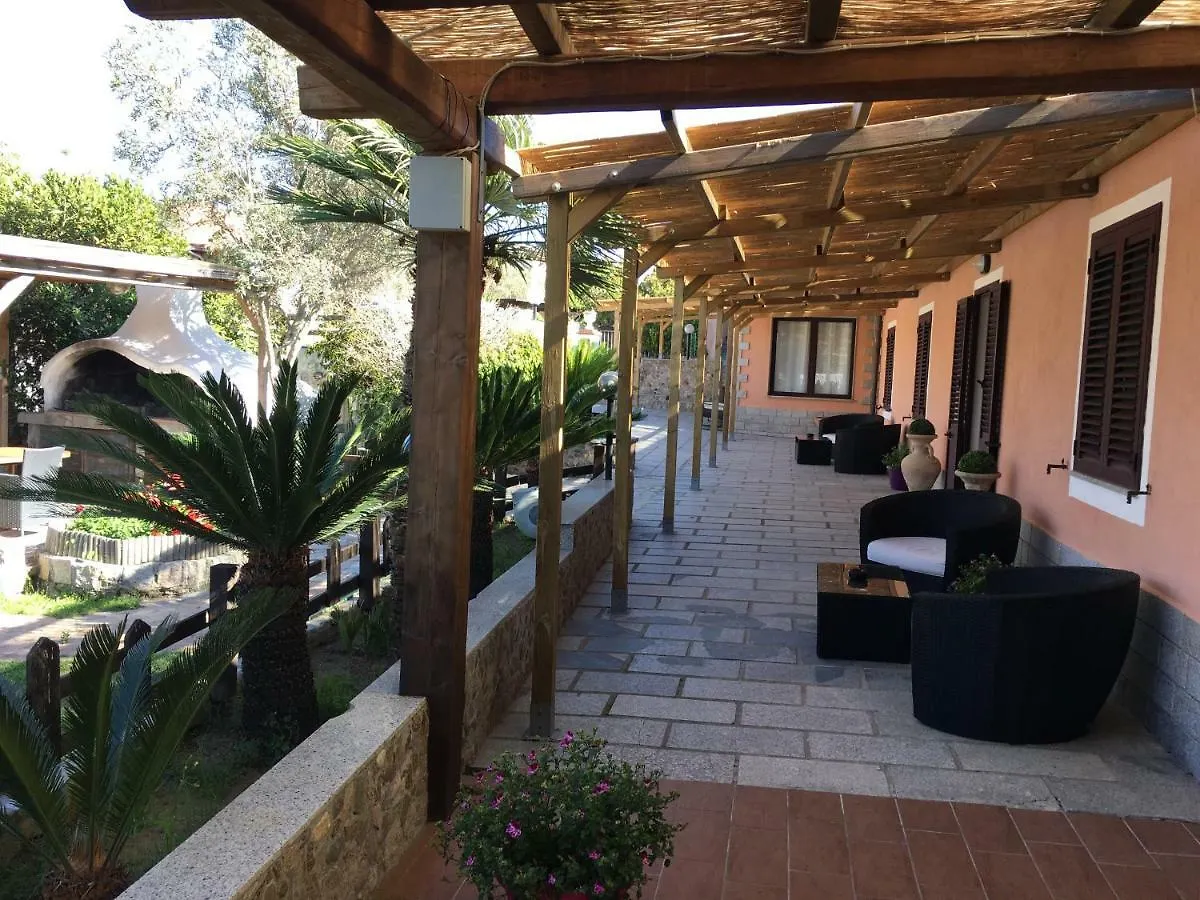 فندق مبيت وإفطار لا ماداّلينا B&B Mongiardino